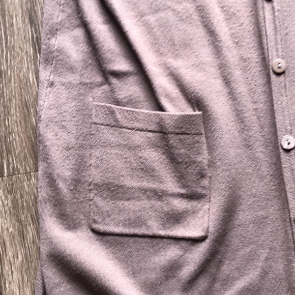 Yest Cardigan - Picture 3 of 9